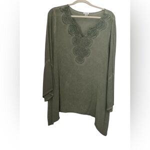Spense Olive Embroidered Tunic Top. Worn once.